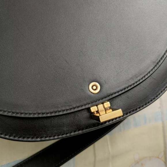 Victoria Beckham Half Moon Shoulder Bag - Picture 9 of 9